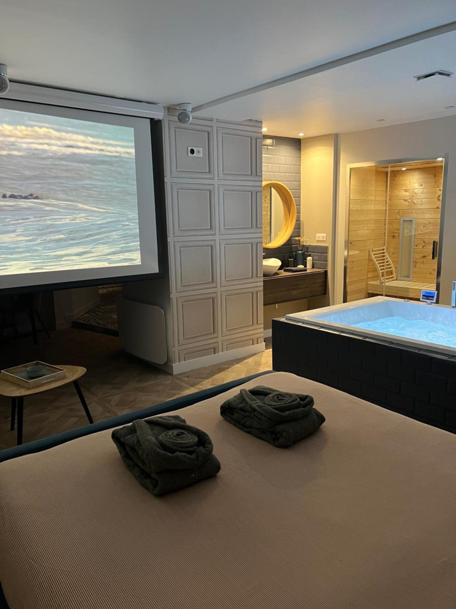 Appartement Avec Jacuzzi Sauna & Home Cinema - Nid D'Angers Esterno foto