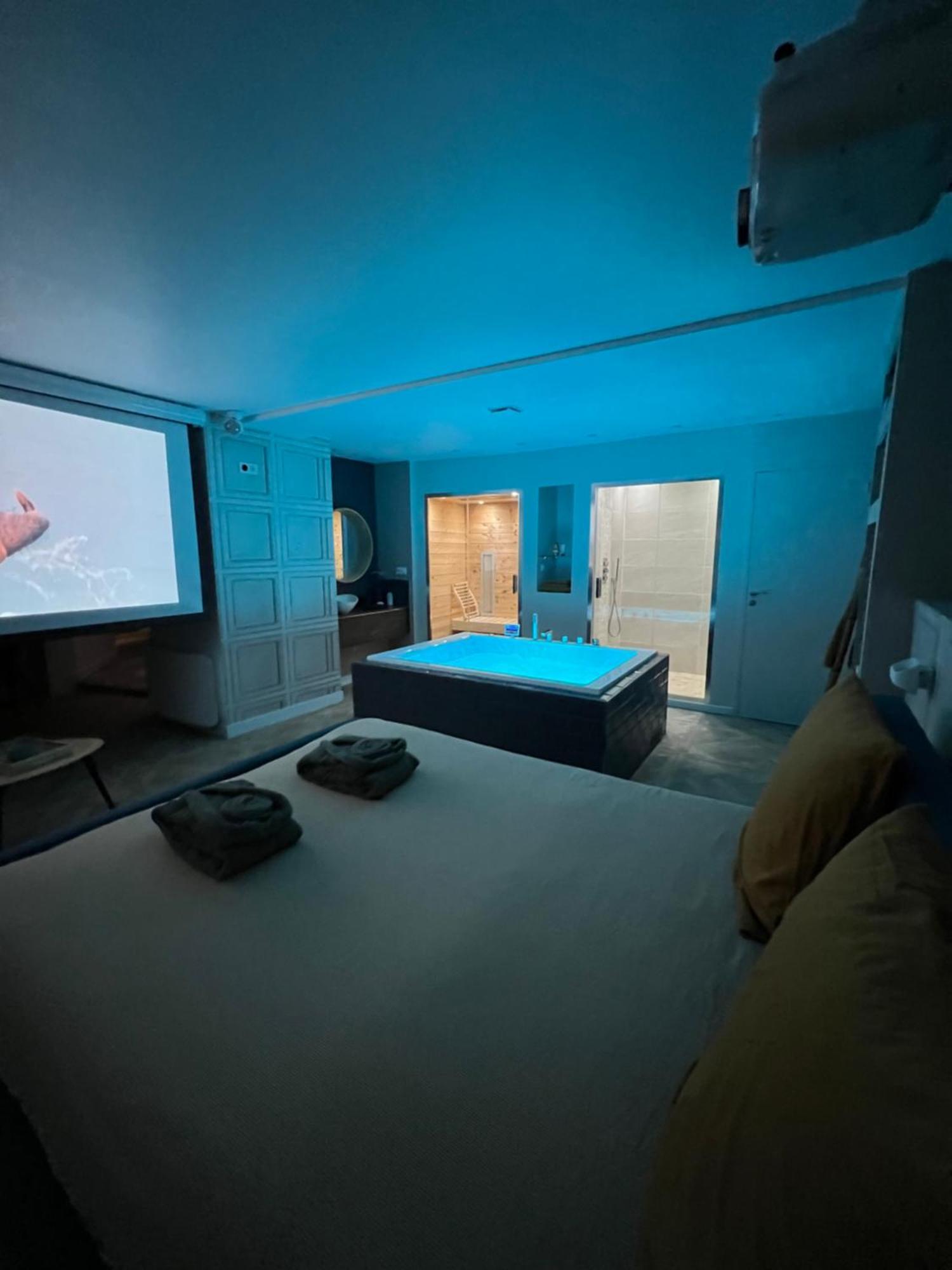 Appartement Avec Jacuzzi Sauna & Home Cinema - Nid D'Angers Esterno foto