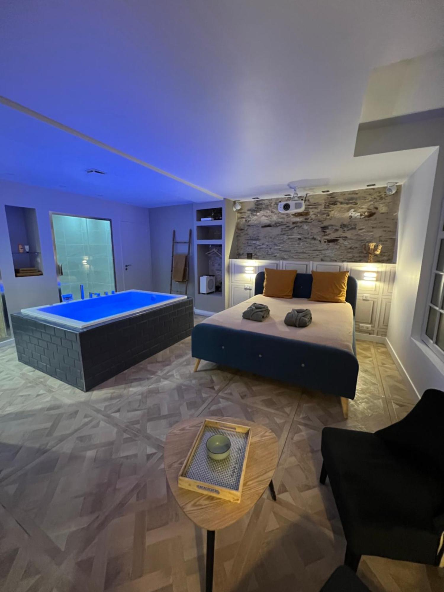 Appartement Avec Jacuzzi Sauna & Home Cinema - Nid D'Angers Esterno foto